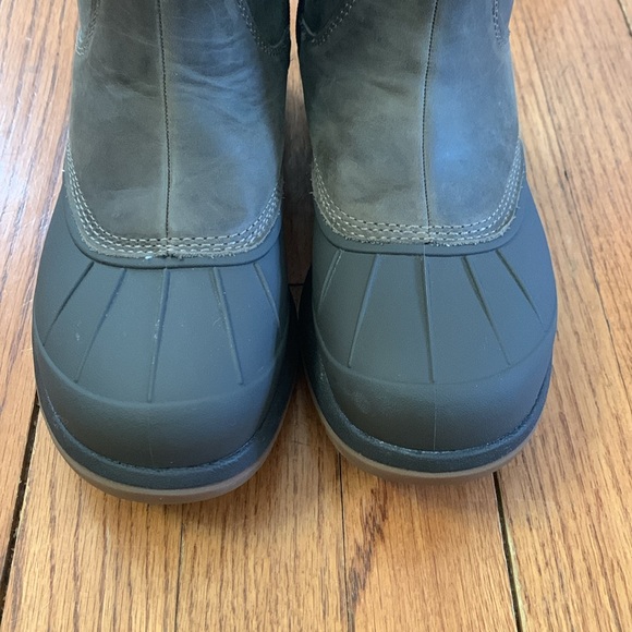 L.L. Bean Women’s Boots (Storm Chasers), 6 - Picture 4 of 10